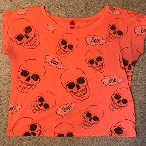 Short sleeved flowy Graphic tee